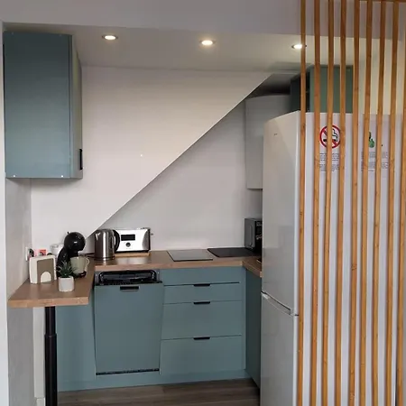 Cosy With Terrace & Jacuzzi Holiday home