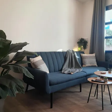 Cosy With Terrace & Jacuzzi Holiday home *