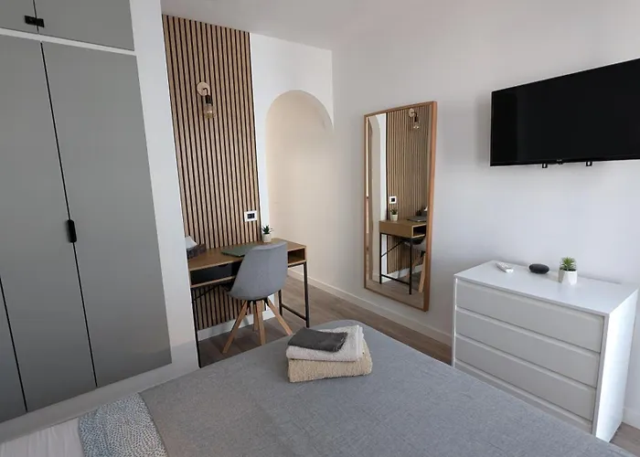 Cosy With Terrace & Jacuzzi